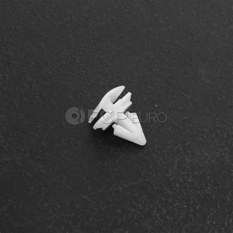 Audi VW Wheel Arch Molding Clip - Genuine VW Audi 3C0853585 | FCP Euro