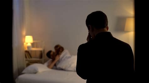 Virtual Cuckold Watching Her Phone Sex Kingdom