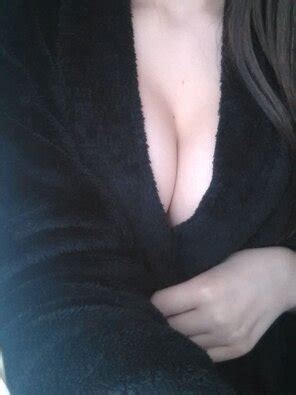 Aaliyah Hadid Alina Belle Porn Pic