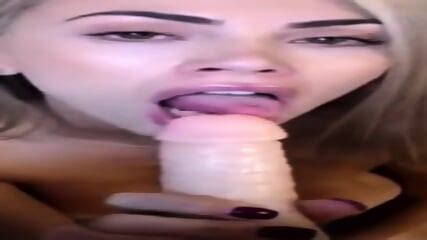 Bellacle Webcam Dildo Blowjob