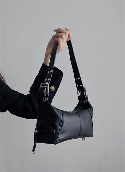 Сумки на плечо женские из экокожи купить на OZON по низкой цене