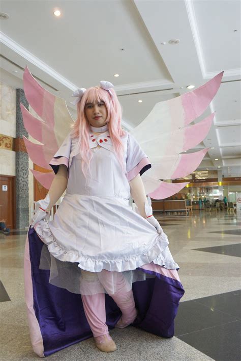 cosplayers      indonesia comic  art culture