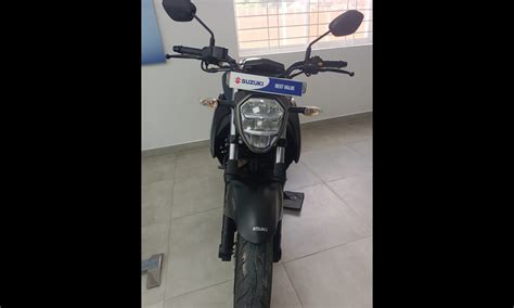 GIXXER NAKED Suzuki Motorcycle