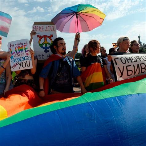 Un Bacio E Poi Si Tolgono La Vita L Addio Di Due Ragazzi Gay Vanity Fair Italia