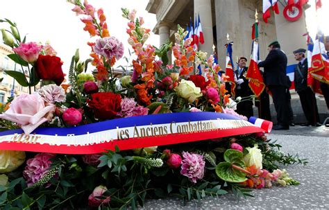 Longjumeau Saccage De Fleurs D Pos Es Lors De La Journ E De La