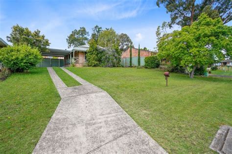 Real Estate For Sale Lisson Place Minto Nsw