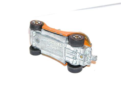 S Hot Wheels Redline Dune Daddy Buggy Black Light Special