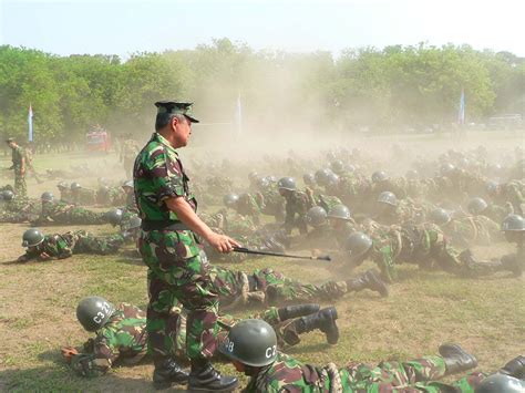 Ini Syarat Pns Dan Pekerja Yang Wajib Berlatih Militer Strategi