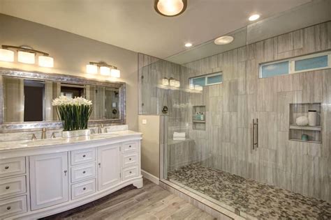 34 Large Luxury Primary Bathrooms That Cost A Fortune In 2021 Home