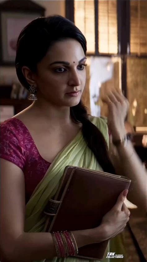 Kiara Advani Kiara Kiara Advani Kiara Hot Model Discover Share Gifs Artofit