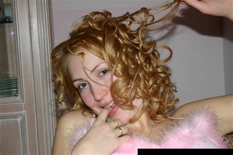 Amateur Milf Blonde Lingerie X Porn Pic