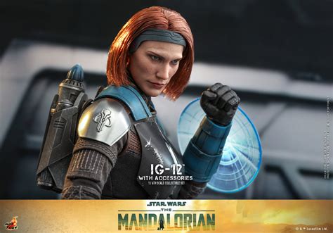 Hot Toys TMS 104 105 The Mandalorian IG 12 With Accessories Hot