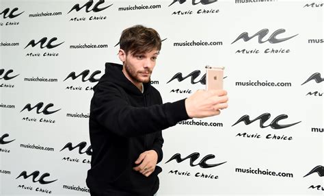 Hot Louis Tomlinson Pictures POPSUGAR Celebrity