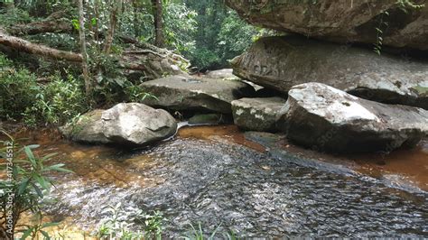 Stockfoto Med Beskrivningen Cambodia Kbal Spean Waterfall A