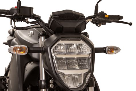 GIXXER NAKED FI 250 SUZUKI El Salvador