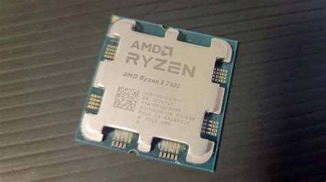 AMD Ryzen 9 7900, Ryzen 7 7700, and Ryzen 5 7600 Review: Zen 4 Gets ...