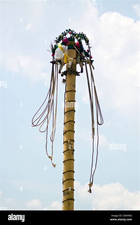 Danse Des Flyers Ou Poteau Flying Danza De Los Voladores De Papantla