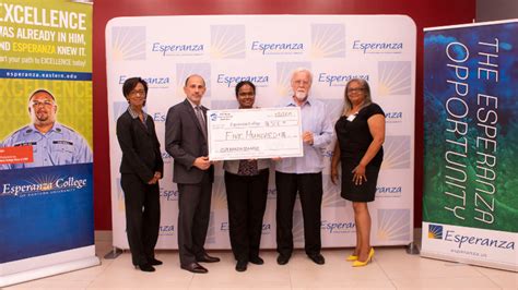 Prison Ministry Presents Scholarship to Esperanza College - Esperanza