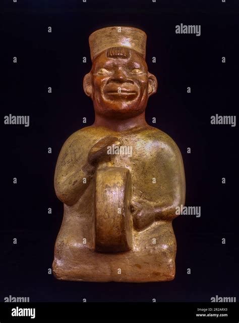 Pre Columbian Art Peruvian Art Stock Photo Alamy