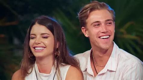 Flavia Laos perdió 200 000 dólares en Too hot to handle qué hizo para ser excluida del