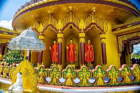 Premium Photo Bangladesh October 14 2019 Idols Of Buddhist Monks Can