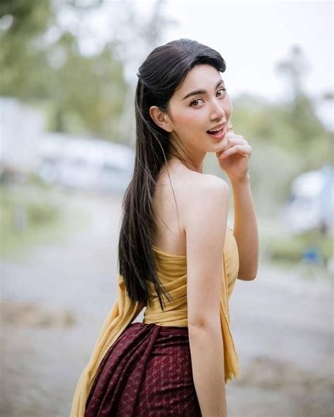 Mai Davika diện bikini khoe body gợi cảm ngoại hình còn gầy như xưa Tinmoi