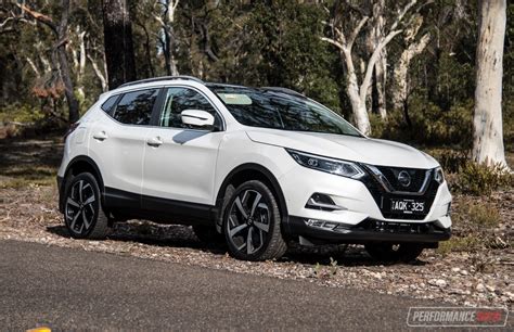 2018 Nissan Qashqai Review N TEC ST L Video PerformanceDrive