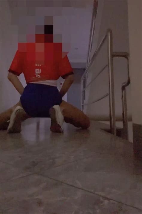 Came To Drop Off A Friend At The Condo Got Horny Took A Doll To Fuck On The Second Floor Of The