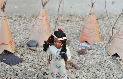 brown bobbin: mini teepees