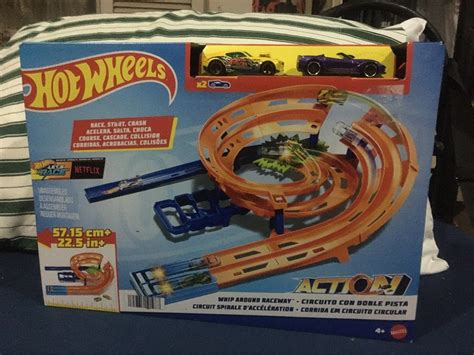 Hot Wheels Whip Around Raceway Hobbies Toys Toys Games On Carousell