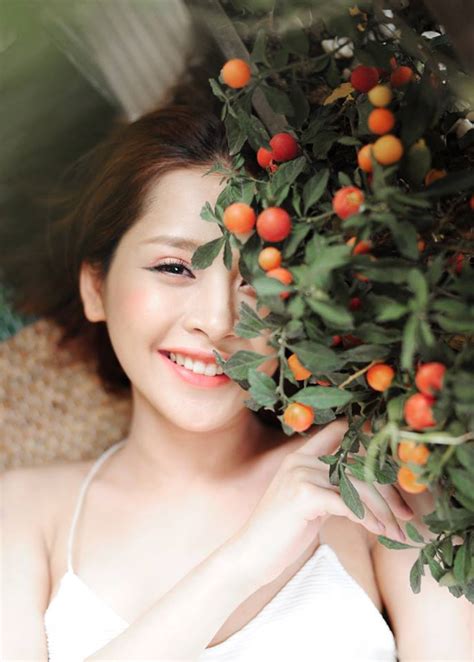 Hot girl Chi Pu lộ vòng 1 lấp ló trong bộ ảnh chào tuổi 21 Tinmoi