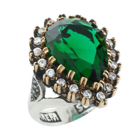 Ответы Mail: Где настоящее кольцо Хюррем Султан?