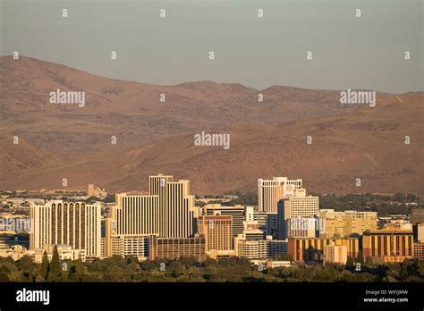 Reno Nevada Skyline High Resolution Stock Photography And Images Alamy