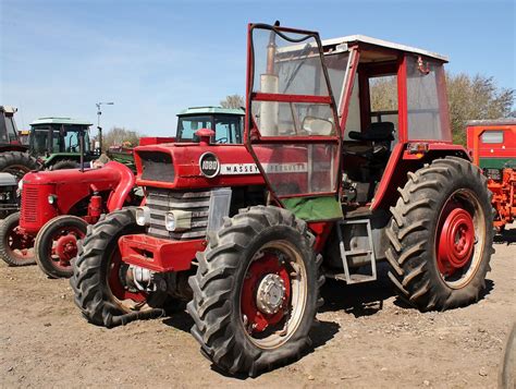 Massey Ferguson 1080 4wd Tractor Cheffins Vintage And Clas Flickr