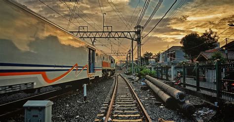 Informasi Seputar Stasiun Jatinegara Jakarta