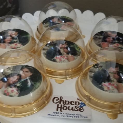 Oreo Cookie With Edible Image In A Gold Cookie Dome Box For Wedding