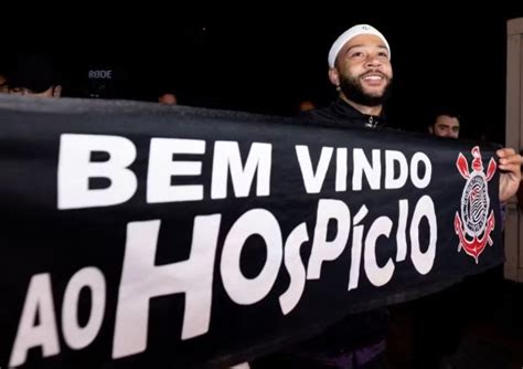 Memphis Depay Assina Contrato O Corinthians At Julho De Ap S