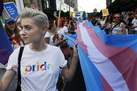Romania Condannata Dalla Corte Europea Dei Diritti Dell Uomo Riconosca Gli Uomini Trans Gay It