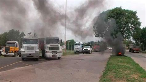 Transportistas Levantaron Cortes En Autopistas Pero Siguen Reclamando