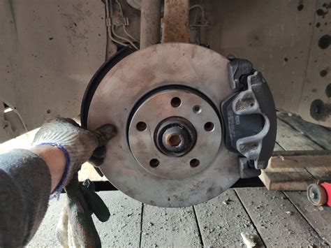 Как понять, что пришла пора менять тормозные диски. Несколько признаков ...