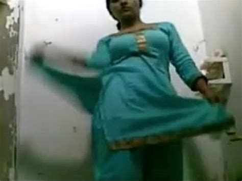 Sexy Bhabhi Nude Shower Show XVIDEOS