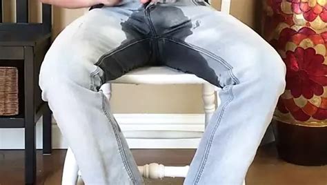 Desperate Pee Hold And Pants Wetting Gay Solo Porn Feat Pnut Xhamster