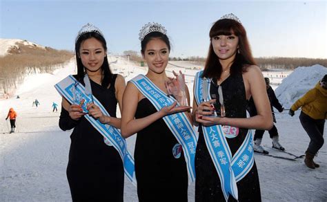 China German China Org Cn Hei E Bikini Show Im Schnee