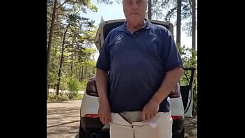 Chris Horny Had To Stop And Strip In Parkinglot Xvideos