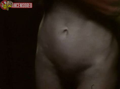 Naked Caroline Sihol In L Heure Simenon