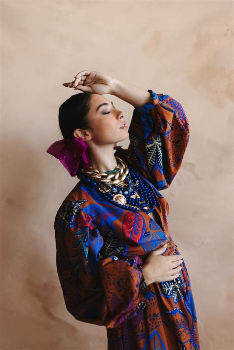 The Two Fridas: Creative Portraits Inspired by Frida Kahlo – Colorpop