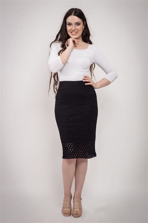 Crochet Skirt Sisa Black Lazoet