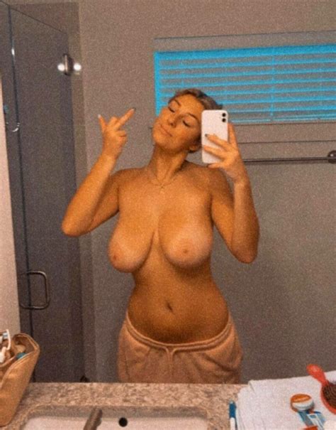 Big Tits Girlfriend Hot Selfies Candid Teens