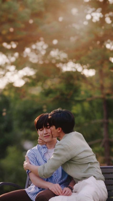 Pin By Ochanajwa On Simpan Cepat Cute Gay Couples Gmmtv Actors Adventure Time Wallpaper