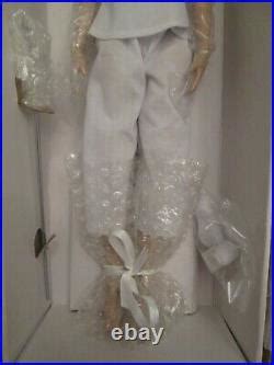 Euphemia Basic Tonner Doll Nrfb Cinderella Brunette Small Bust Bw Box Stand Tonner Tyler